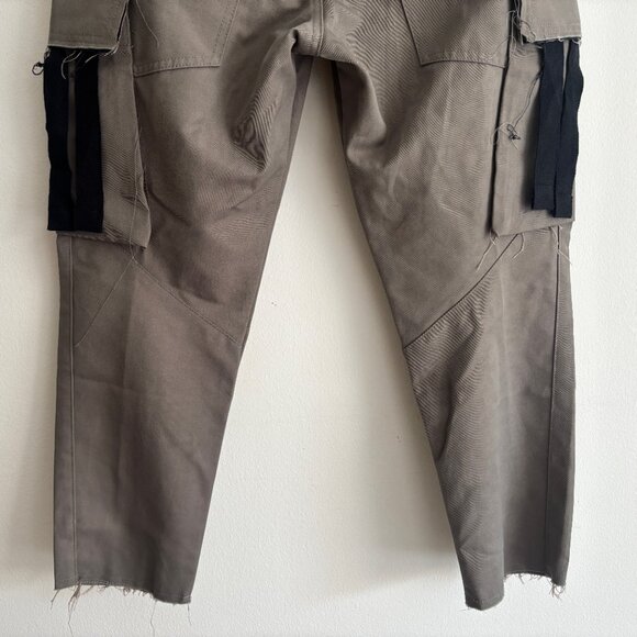 $995 - SONG FOR THE MUTE - 20.2 DJEBEL - Taupe Kick Crop Cargo Pant - EU46 US 29 - Picture 14 of 15